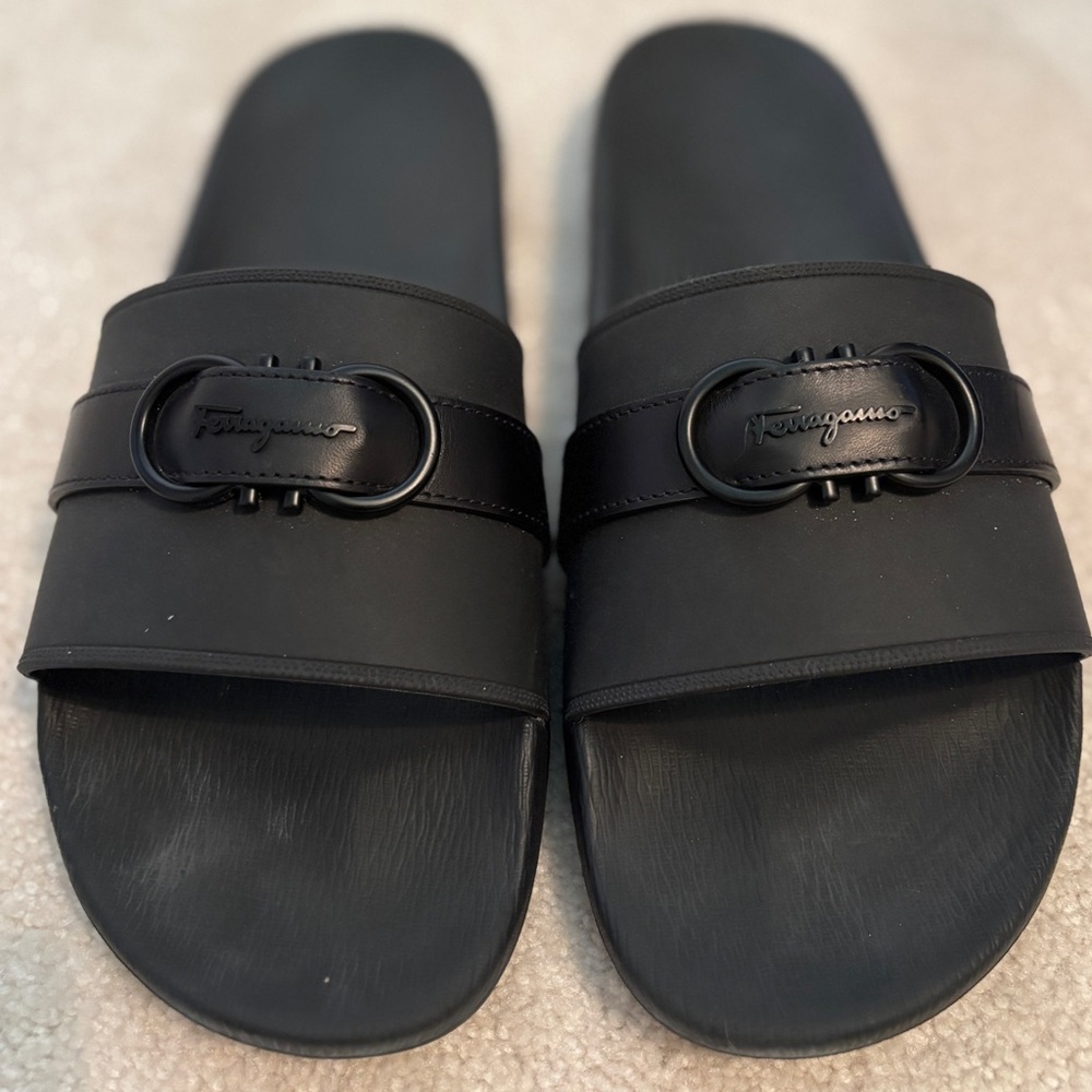 Men’s Ferragamo “Ganci” Black Slide Sandals